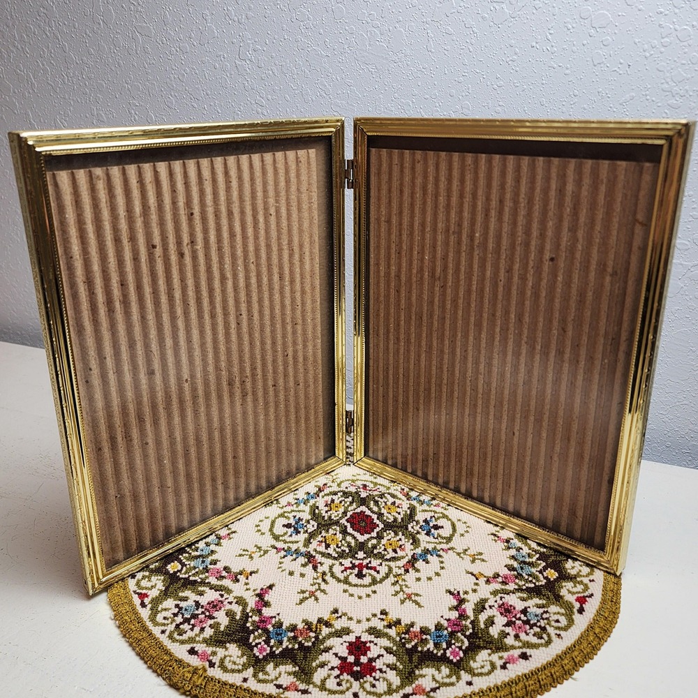 Vintage Dual Hinged Metal Gold Frames, 8x10 inch photo‎ slots
